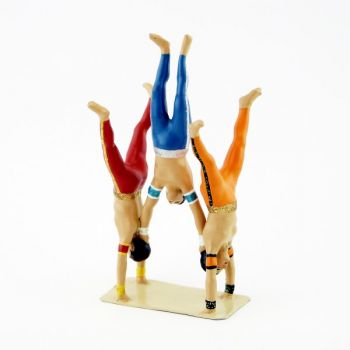 Pyramide de 3 acrobates