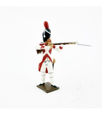 fantassin du 3e rgt de grenadiers de la garde, fusil en joue