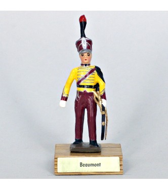 général Beaumont sur socle bois