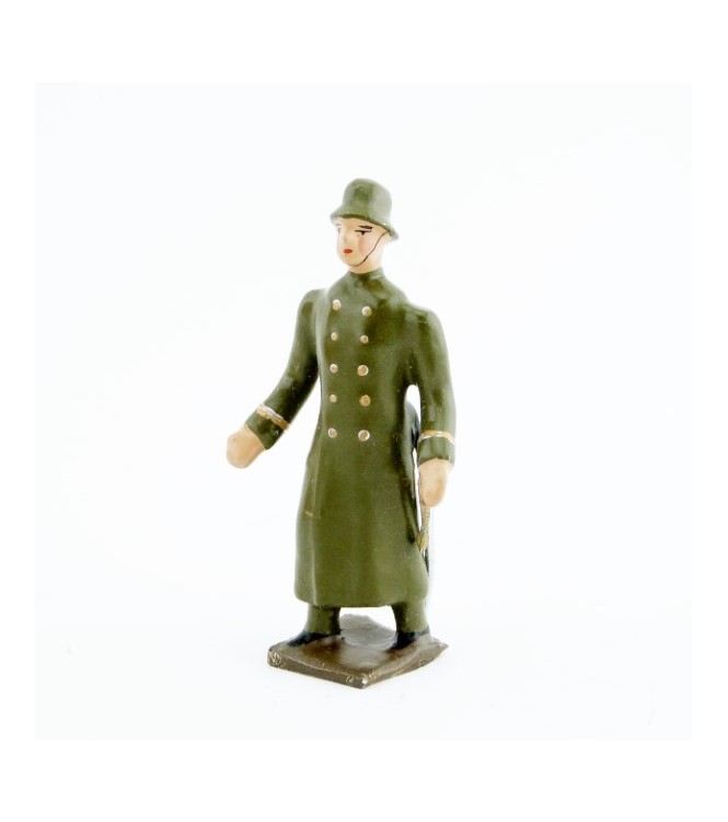 officier de l'infanterie prussienne avec casque acier (stahlhelm)