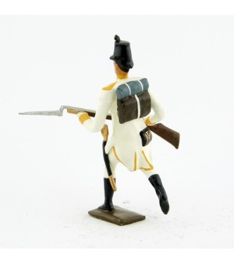 fantassin de l'infanterie allemande à l'assaut
