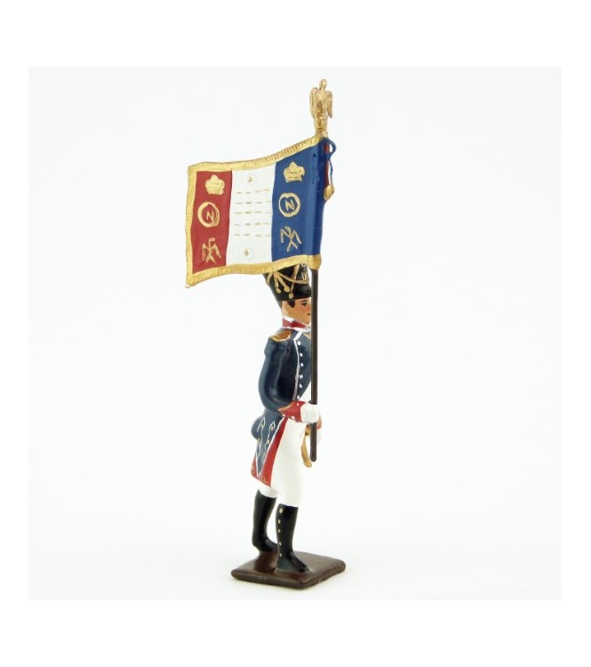 porte-drapeau des Voltigeurs de la Jeune Garde