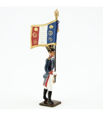 porte-drapeau des Voltigeurs de la Jeune Garde
