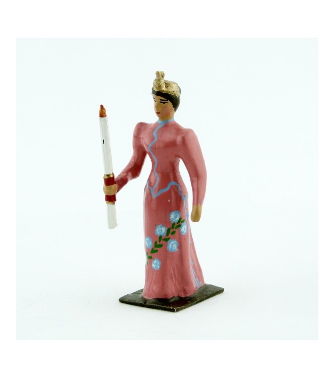 Femme avec cierge, robe rose