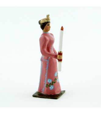 Femme avec cierge, robe rose