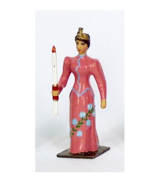 Femme avec cierge, robe rose