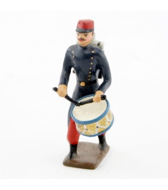 tambour de l'infanterie de ligne en capote, pantalon garance