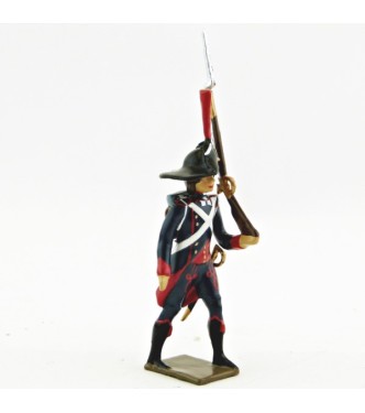 fantassin du 1er Rgt de Pontonniers (dits du Rhin) avec fusil sur l'épaule