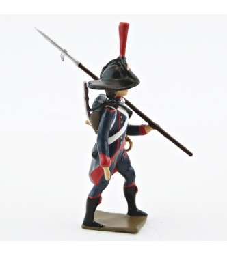 fantassin du 1er Rgt de Pontonniers (dits du Rhin) avec lance sur l'épaule