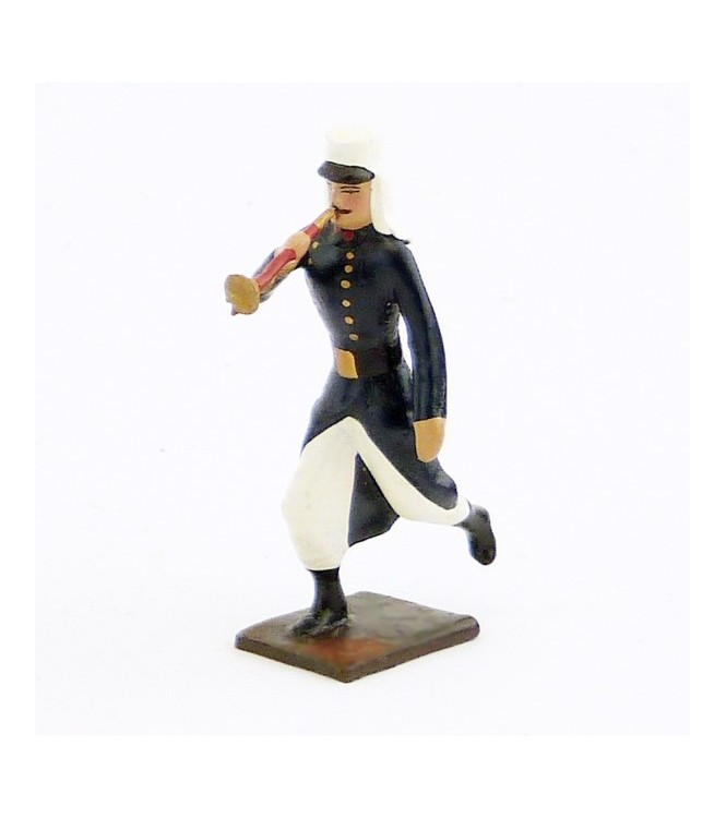 clairon de la légion tenue bleue en capote (Maroc, 1910) à l'assaut