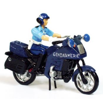 motard de gendarmerie en chemisette sur moto BMW K75RT