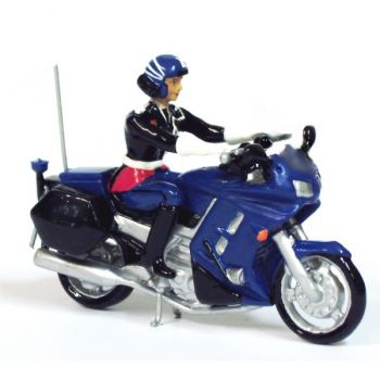 motard de gendarmerie en tenue d'honneur (vareuse) sur moto Yamaha FJR 1300