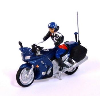 motard de gendarmerie en tenue d'honneur (vareuse) sur moto Yamaha FJR 1300
