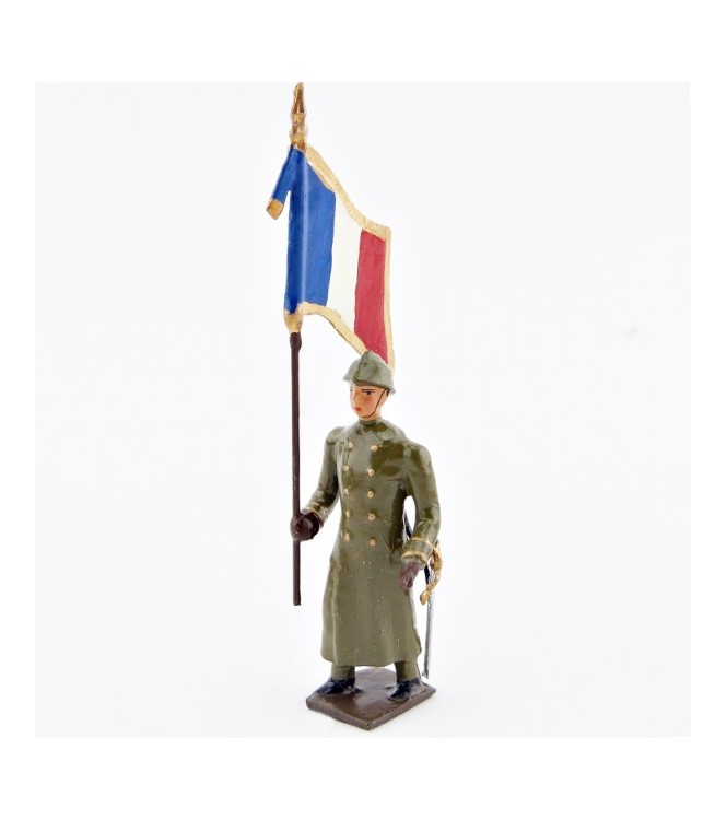 drapeau de l'infanterie de ligne en capote kaki (1921-1945)