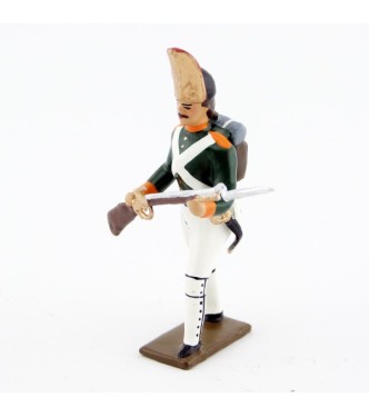 fantassin des grenadiers russes à l'assaut