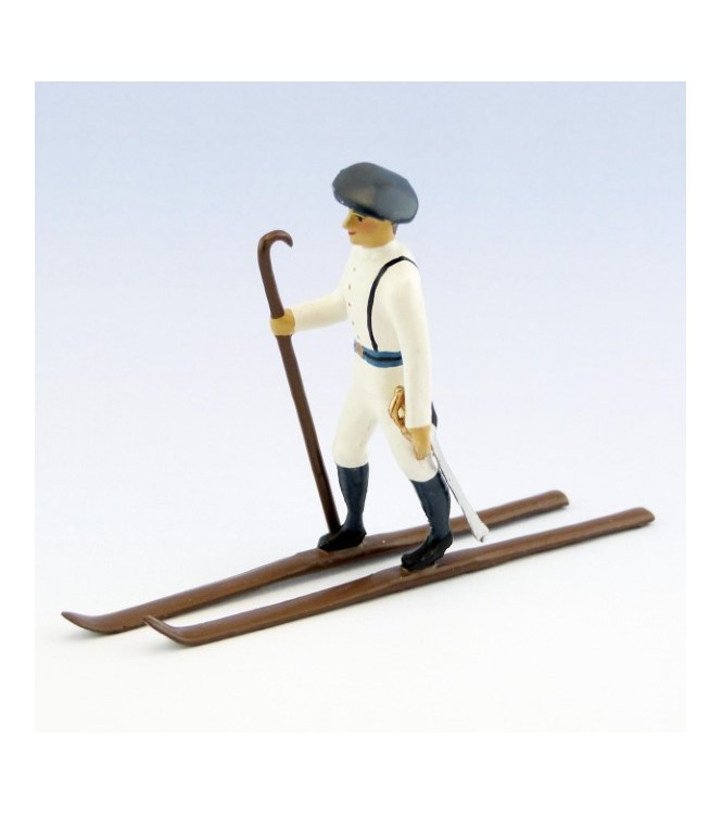 officier des chasseurs alpins en tenue d'hiver (blanc) à skis