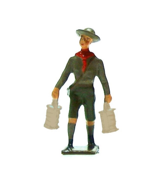 scout avec 2 vaches à eau
