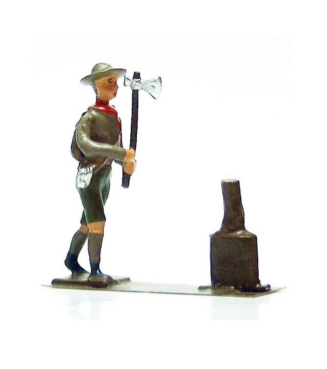 scout fendant du bois