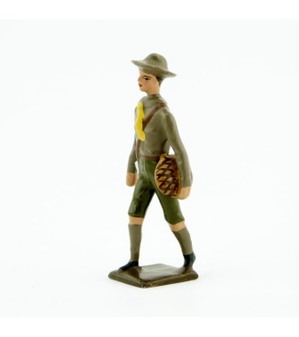 scout avec miche de pain