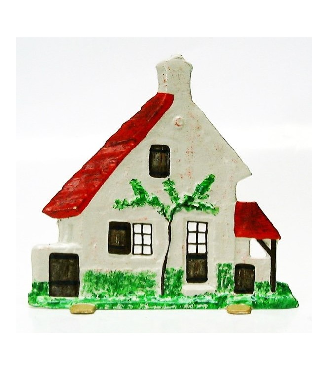 Maison avec auvent et remise