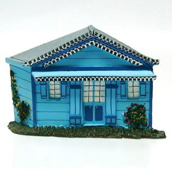 Maison réunionaise bleue, toit en tôle