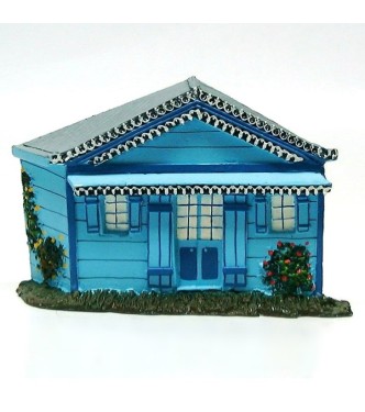 Maison réunionaise bleue, toit en tôle