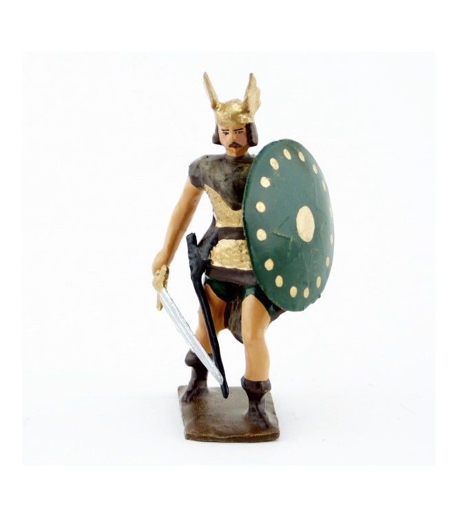 Vercingetorix, casque ailé, avec épée et bouclier
