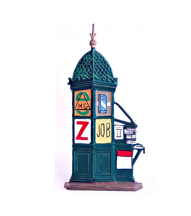 colonne Morris avec kiosque à journaux