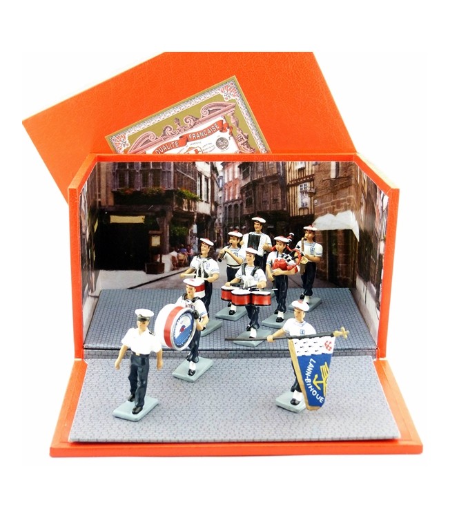diorama ''le Bagad de Lann-Bihoué'' (tenue d'été) (9 p. + coffret)