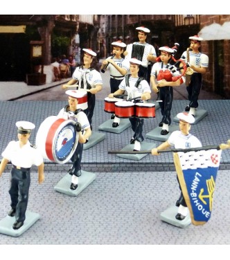 diorama ''le Bagad de Lann-Bihoué'' (tenue d'été) (9 p. + coffret)