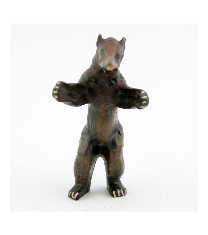 Ours brun debout