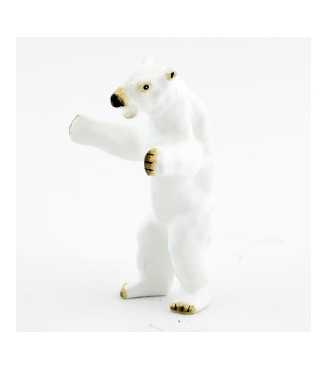Ours polaire debout