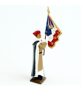 drapeau du 1er régiment de spahis au fixe, en calot