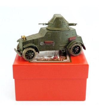 automitrailleuse Laffly-White (White TBC), version 1917 (en boite rouge)