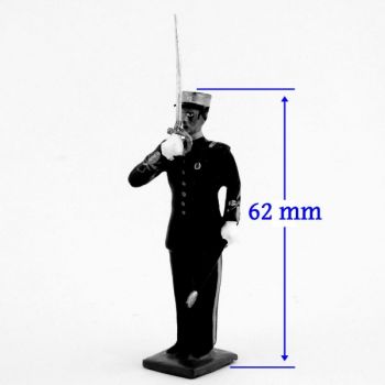 élève de l'EMIA (École militaire interarmes) au présenter sabre (h. pers. 62 mm)