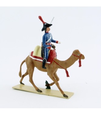grenadier du régiment de dromadaires, fusil dans le dos