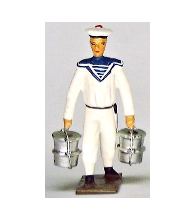 marin portant 4 gamelles