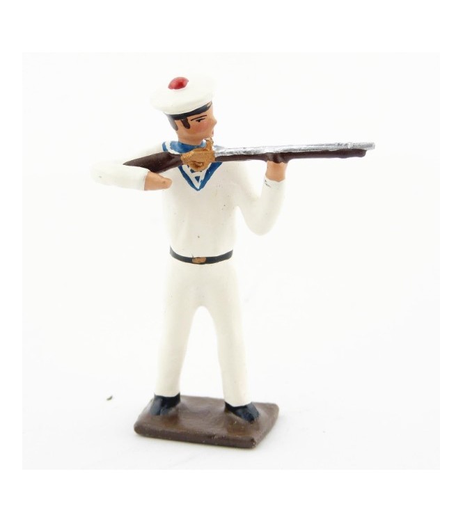 matelot des marins blancs au feu, fusil en joue