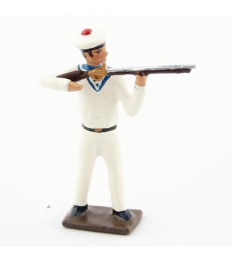 matelot des marins blancs au feu, fusil en joue
