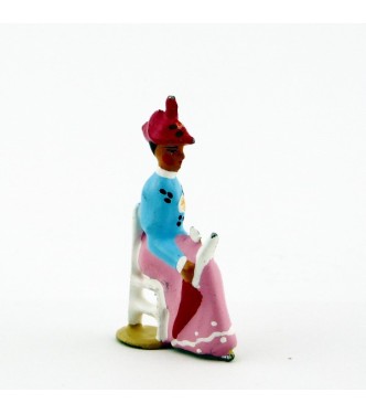 Femme assise en Bleu rose