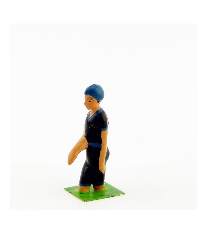 Homme dans l'eau en bleu