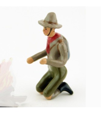 scout à genoux