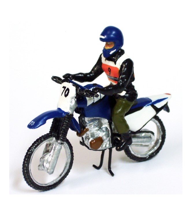 gendarme sur moto de cross (école de Fontainebleau)