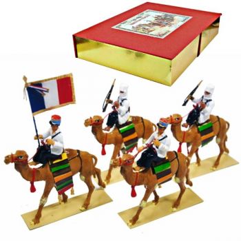 Corps des Méharistes, coffret de 4 figurines à dromadaires (1 Officier, 1 Drapea
