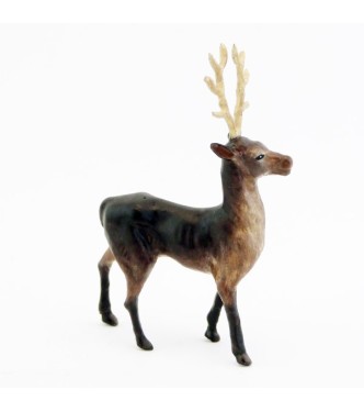 Cerf debout
