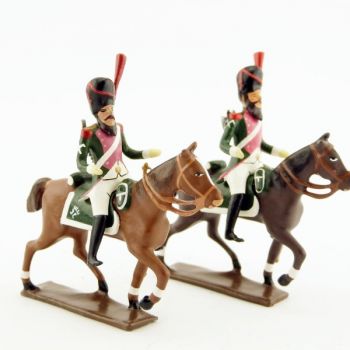 ensemble de 2 figurines, Sapeurs du 17e rgt de dragons (roses) à cheval