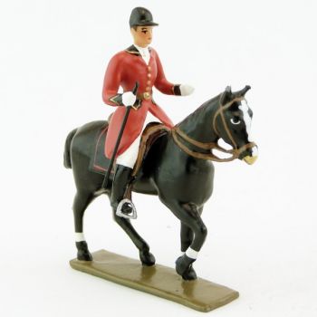 cavalier, redingote rouge, avec cravache (fouet à la ceinture) sur cheval noir