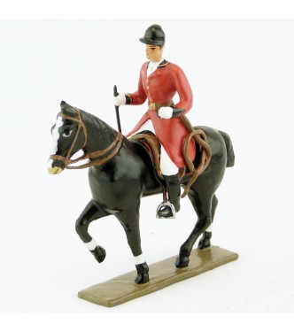 cavalier, redingote rouge, avec cravache (fouet à la ceinture) sur cheval noir
