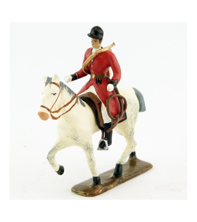 sonneur avec trompe autour du corps sur cheval blanc au pas