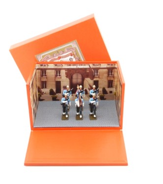 diorama la Garde au drapeau des Sapeurs-Pompiers de Paris (6 p.)